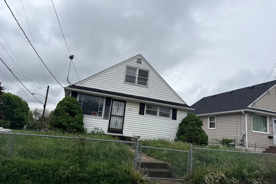 3028 Windsor Pl SW Canton, OH 44710, Stark County