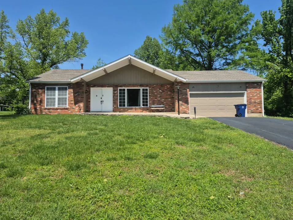 10500 Green Slope Dr Saint Louis, MO 63136, St. Louis County