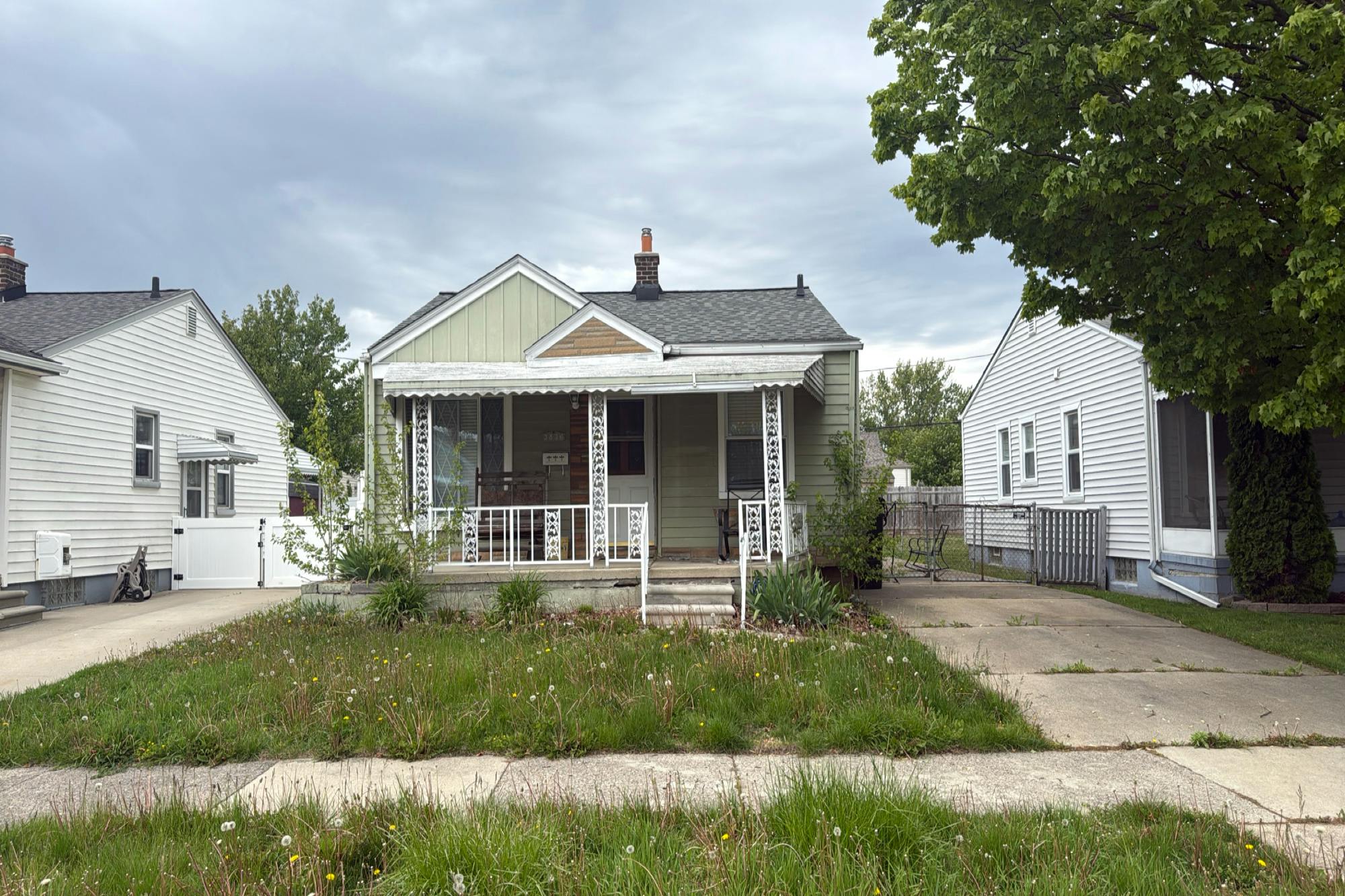 20th St, Wyandotte, MI 48192