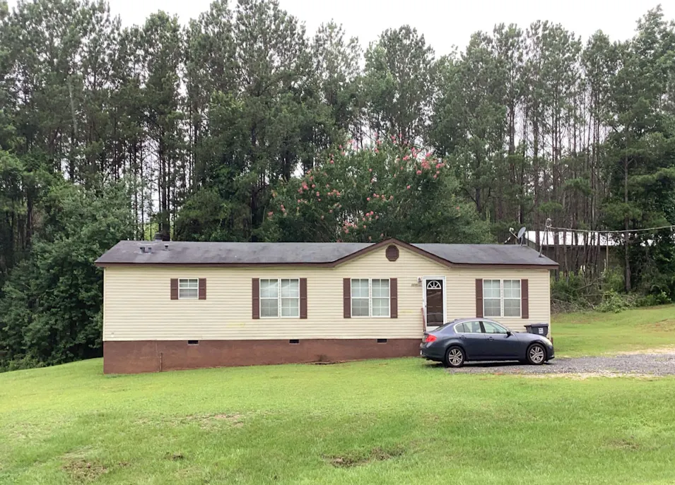 1431 Columbus Rd Valley, AL 36854, Chambers County