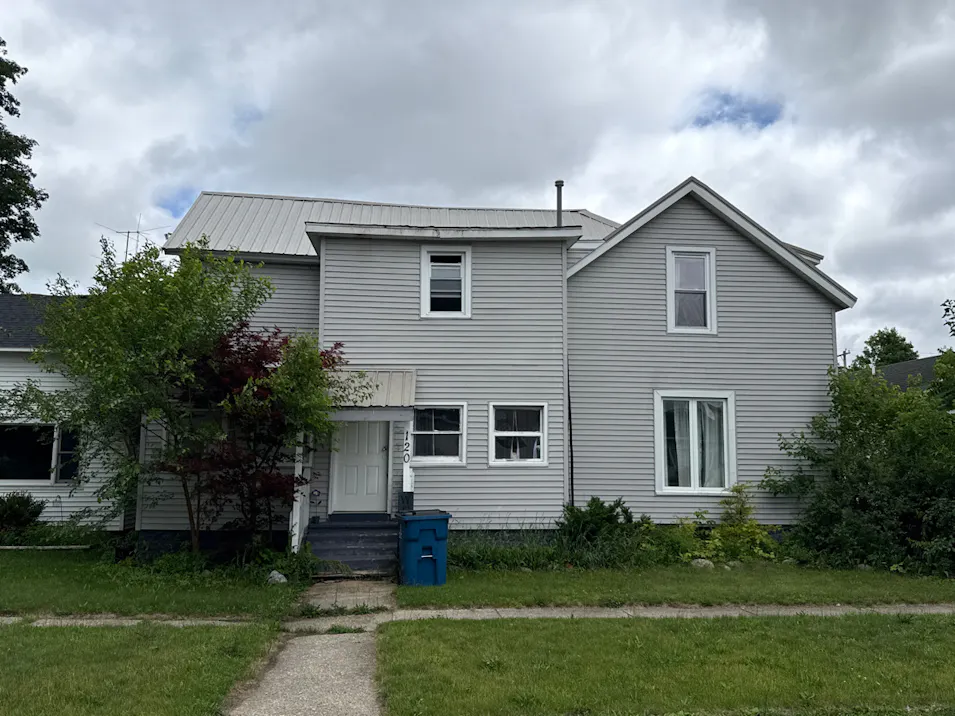 120 N Lincoln St Howard City, MI 49329, Montcalm County
