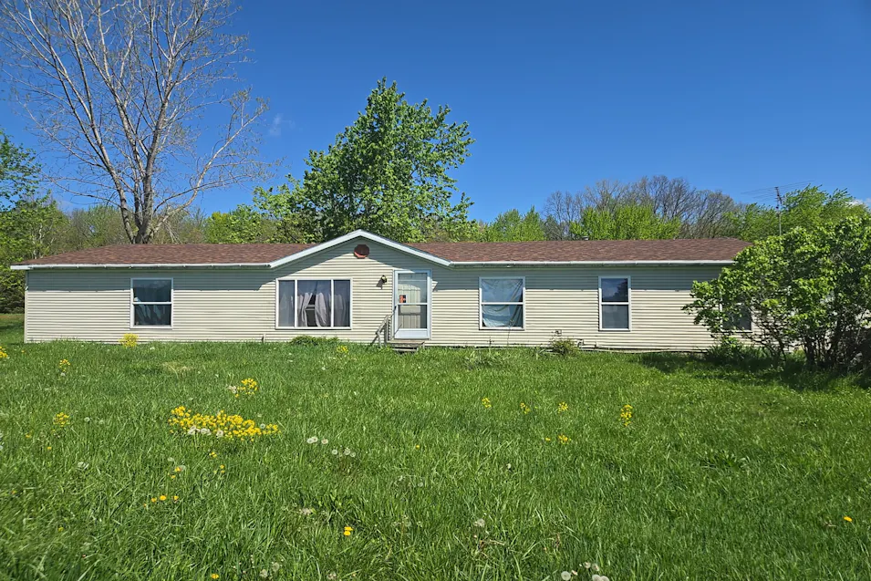 38724 24th Ave Gobles, MI 49055, Van Buren County