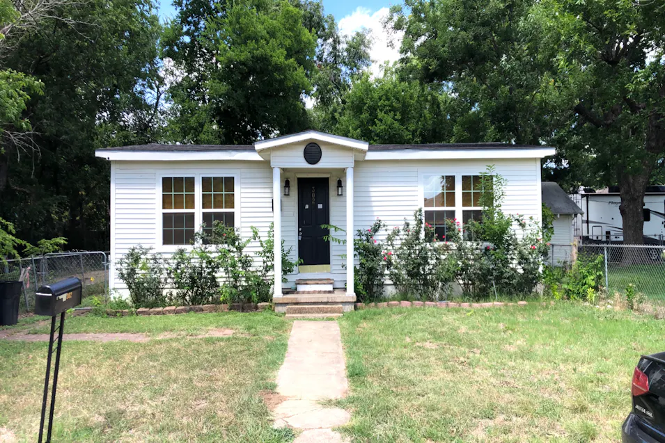 302 N Thompson St Hillsboro, TX 76645, Hill County
