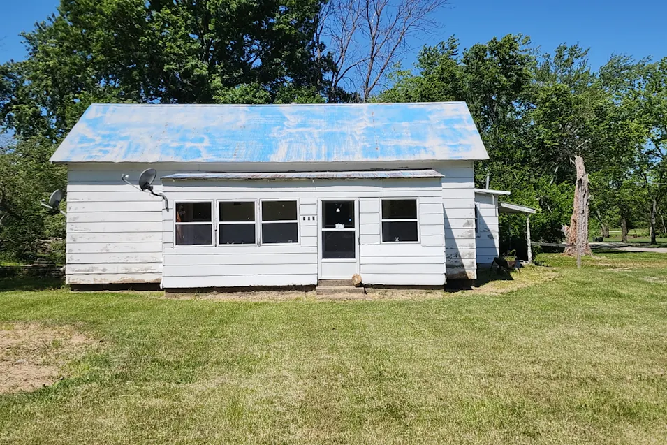 708 Texas Ave Montrose, MO 64770, Henry County