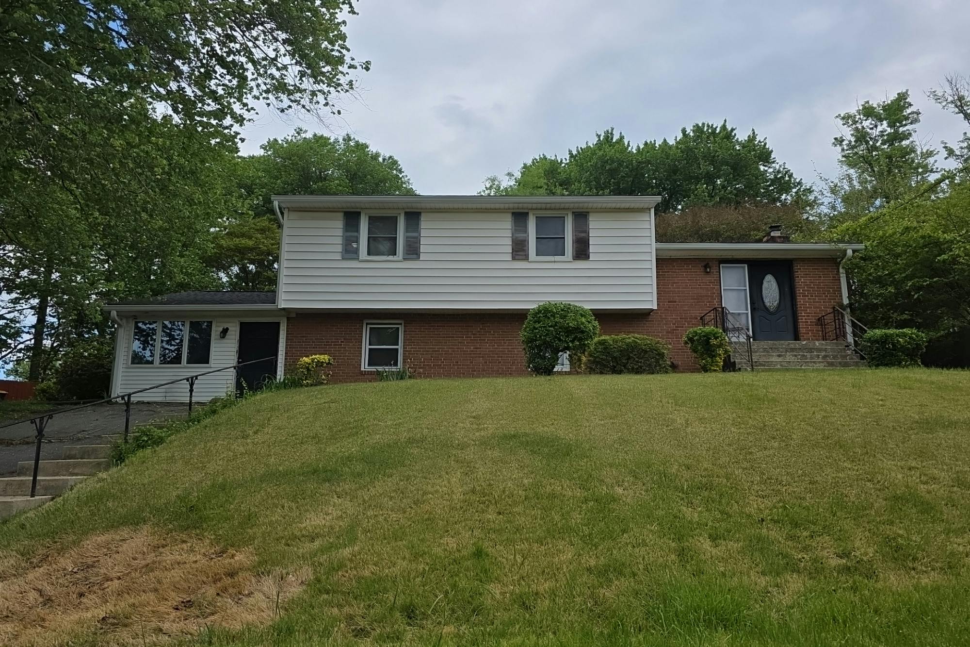 San Juan Dr, Clinton, MD 20735