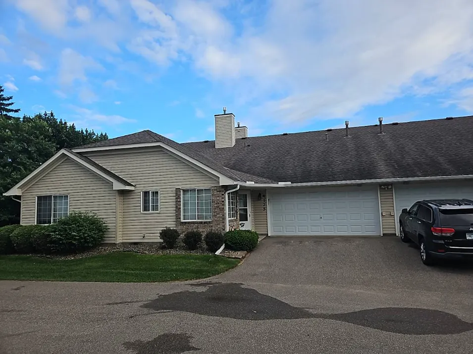4175 Beaver Dam Rd Eagan, MN 55122, Dakota County