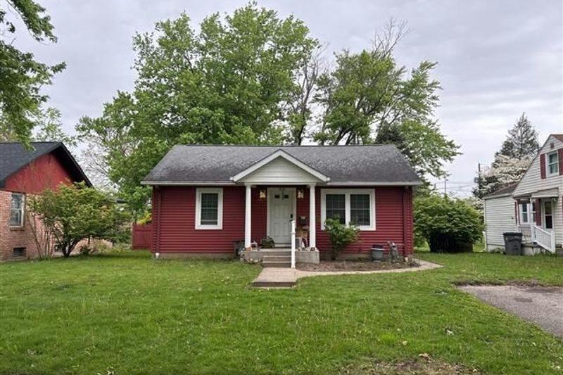 Clarendon Ave, Niles, MI 49120