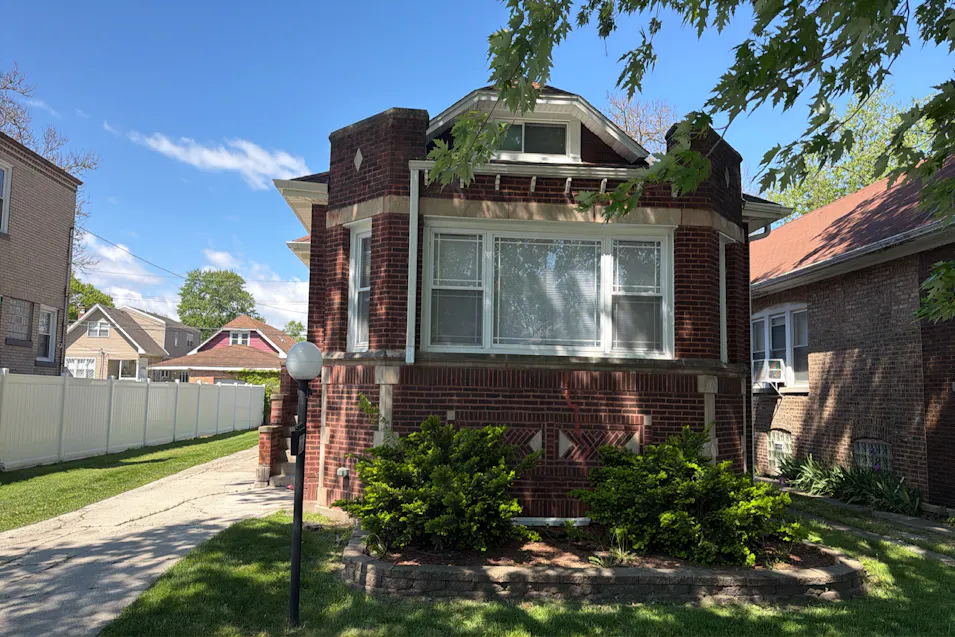 8136 S Luella Ave Chicago, IL 60617, Cook County