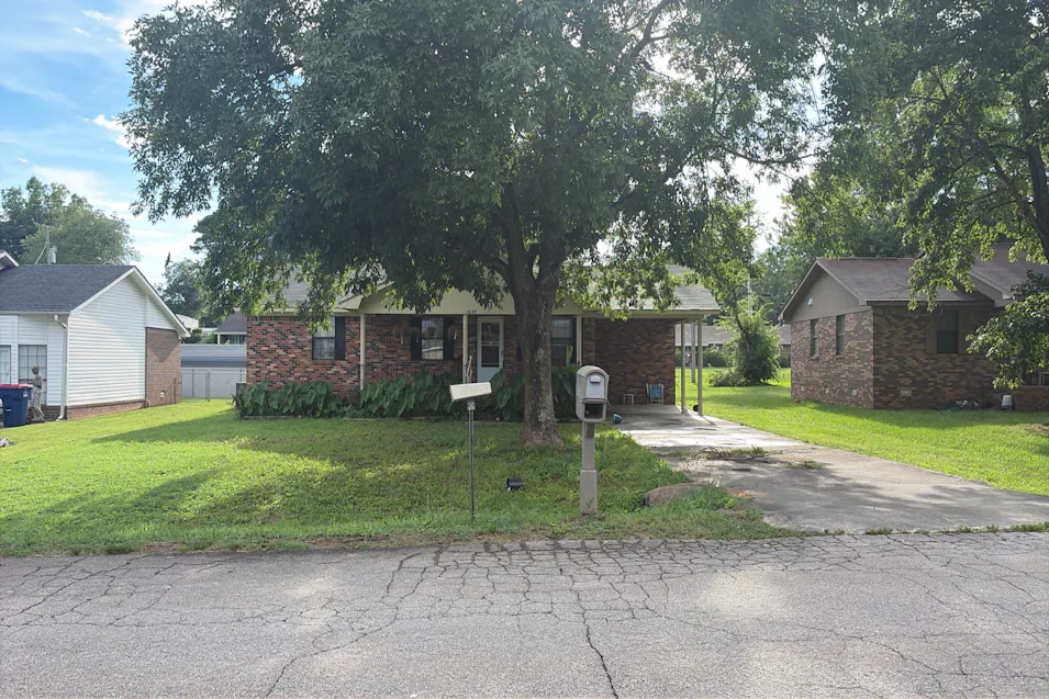 1225 James Ave Courtland, AL 35618, Lawrence County