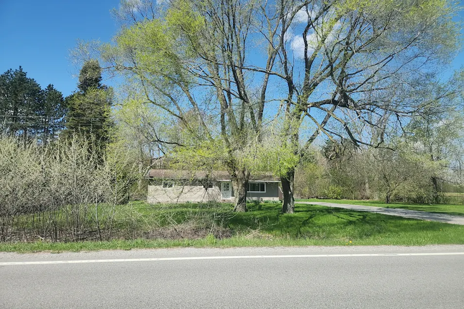 2541 N Garfield Rd Pinconning, MI 48650, Bay County