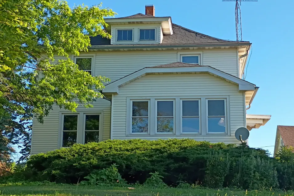 6710 Braun Rd Mount Pleasant, WI 53403, Racine County