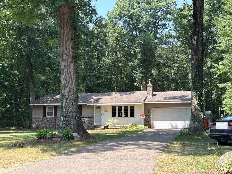 9045 Algoma Ave NE Rockford, MI 49341, Kent County