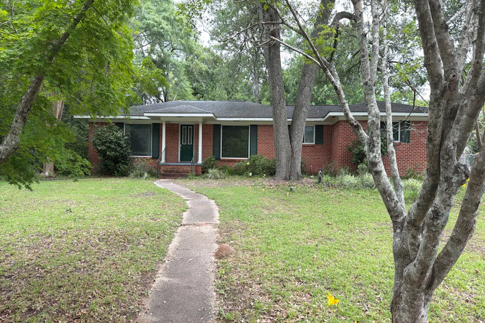 1553 Montclair Cir S Mobile, AL 36693, Mobile County