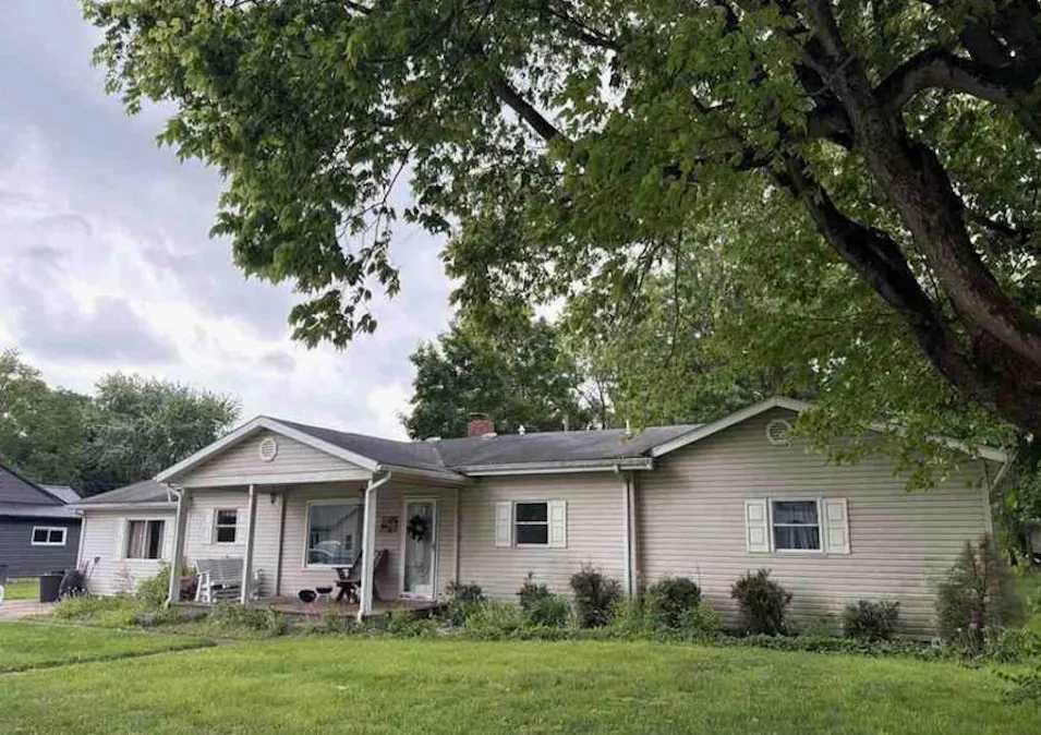 125 N Middle St Leesburg, OH 45135, Highland County
