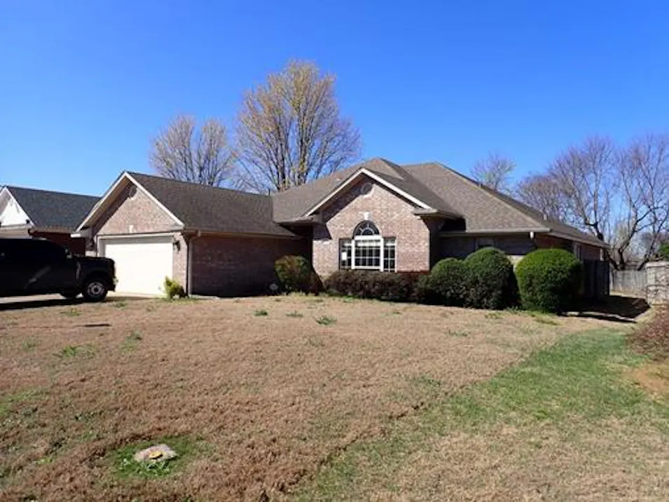 6908 Millennium Dr Fort Smith, AR 72916, Sebastian County