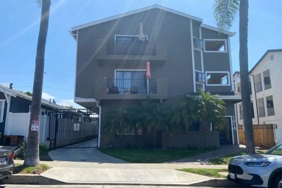 1414 Coronado Ave #302 Long Beach, CA 90804, Los Angeles County
