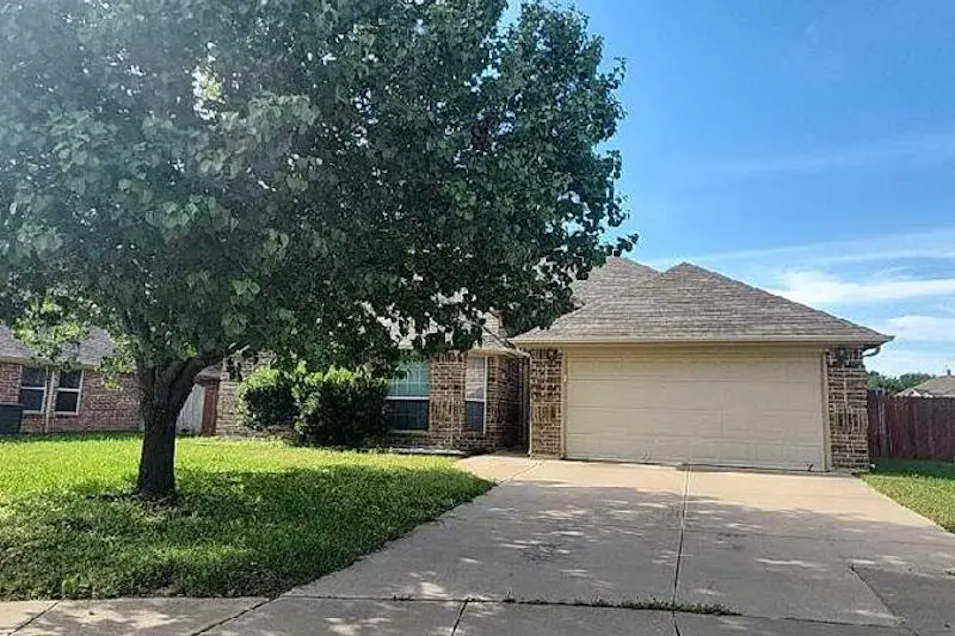 521 Acorn Court Saginaw, TX 76179, Tarrant County