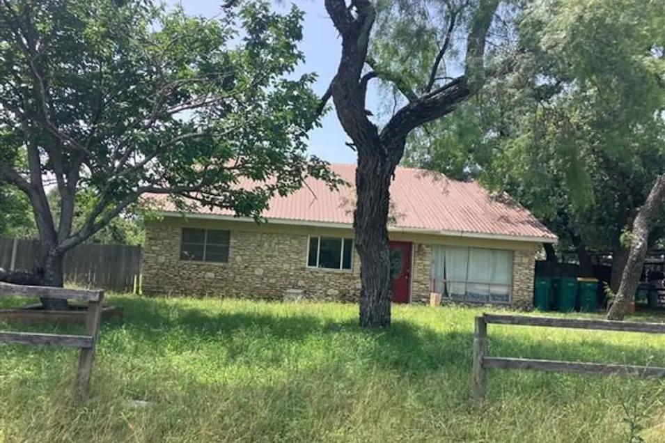322 E Castleshoals Dr Granite Shoals, TX 78654, Burnet County