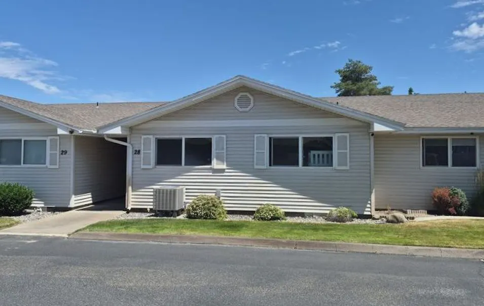 4203 W Kennewick Ave, Unit 28 Kennewick, WA 99336, Benton County
