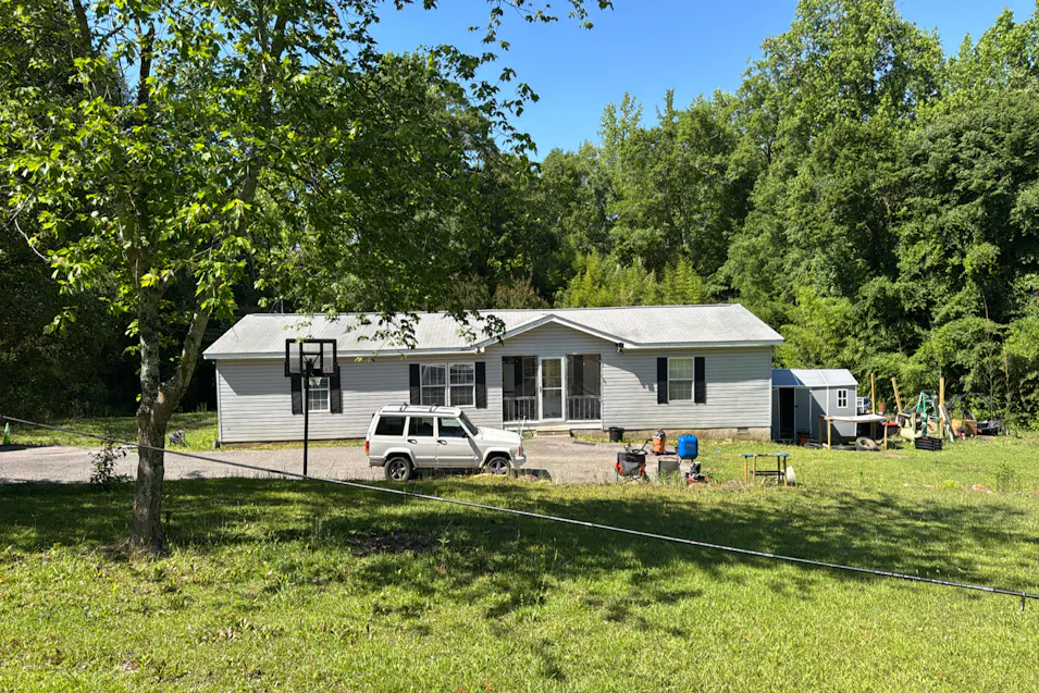 22885 Us Hwy 231 Ragland, AL 35131, St. Clair County