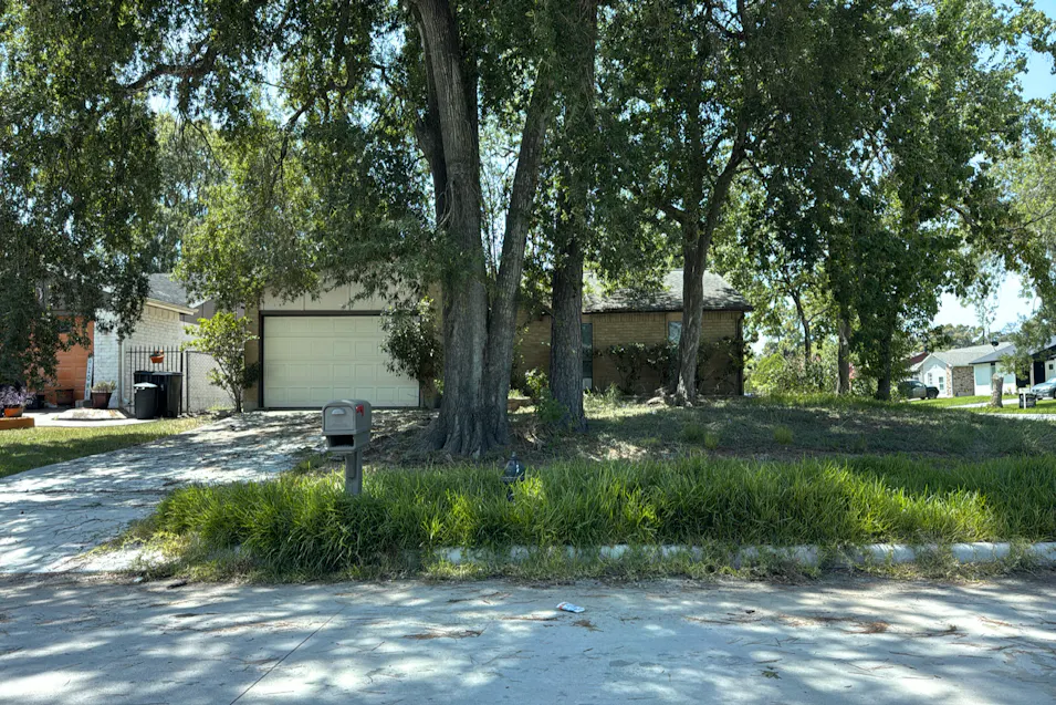 14002 Hollow Pines Ct Houston, TX 77049, Harris County