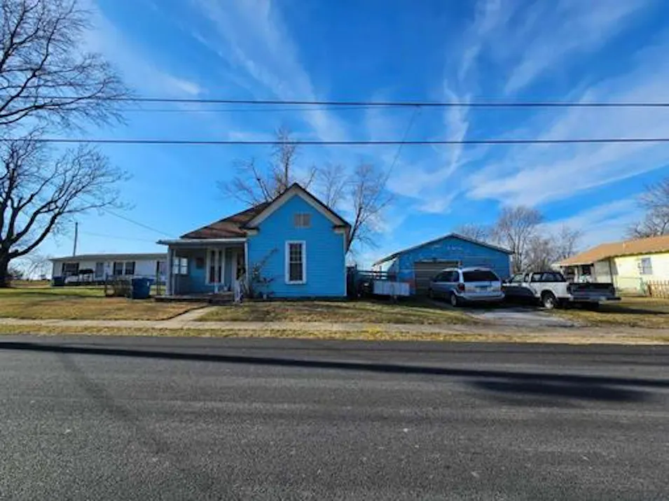 506 N Fountain St Carterville, MO 64835, Jasper County