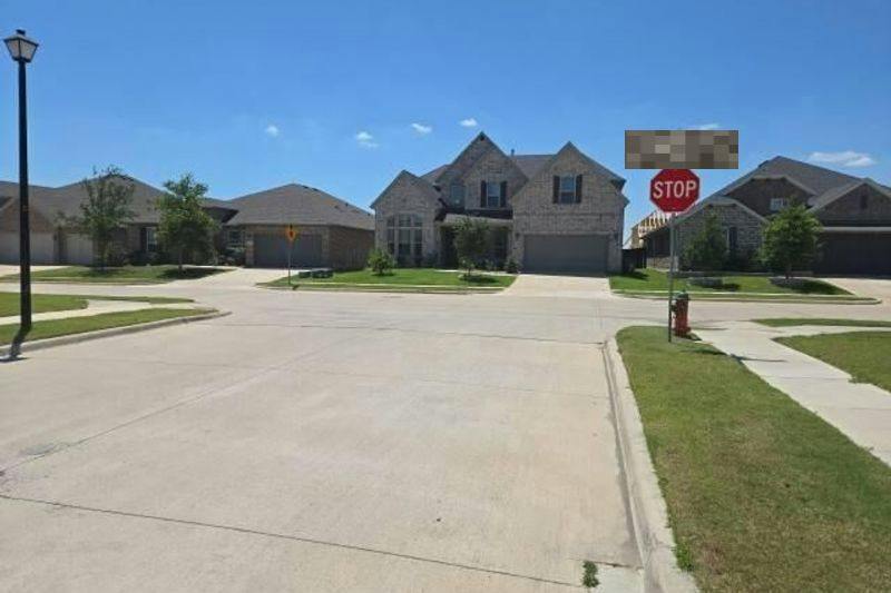 Lombard Ln, Forney, TX 75126
