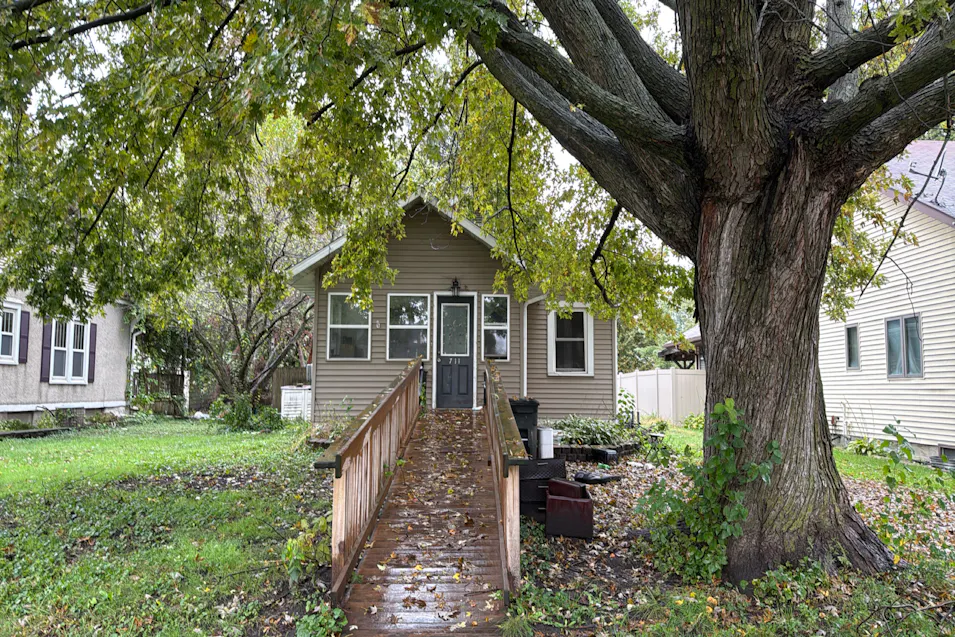 711 W 5th St S Newton, IA 50208, Jasper County