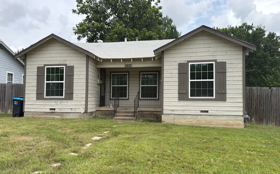 2825 Handley Dr Fort Worth, TX 76112, Tarrant County