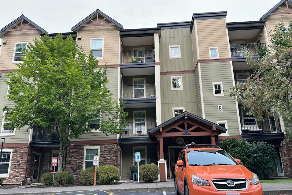 690 32nd Street #b305 Bellingham, WA 98225, Whatcom County
