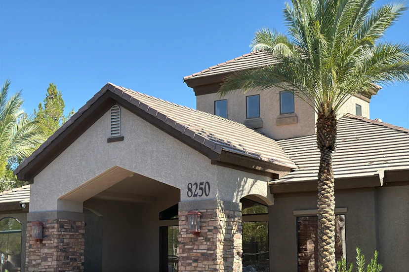 8250 North Grand Canyon Dr #2030