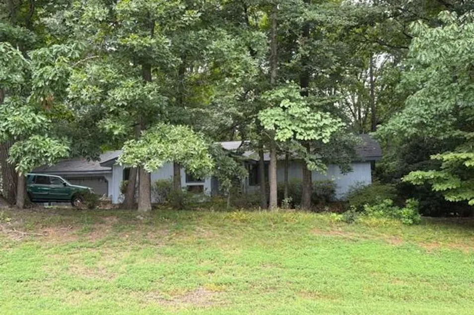 11236 Smoketree Drive North Chesterfield, VA 23236, Chesterfield County