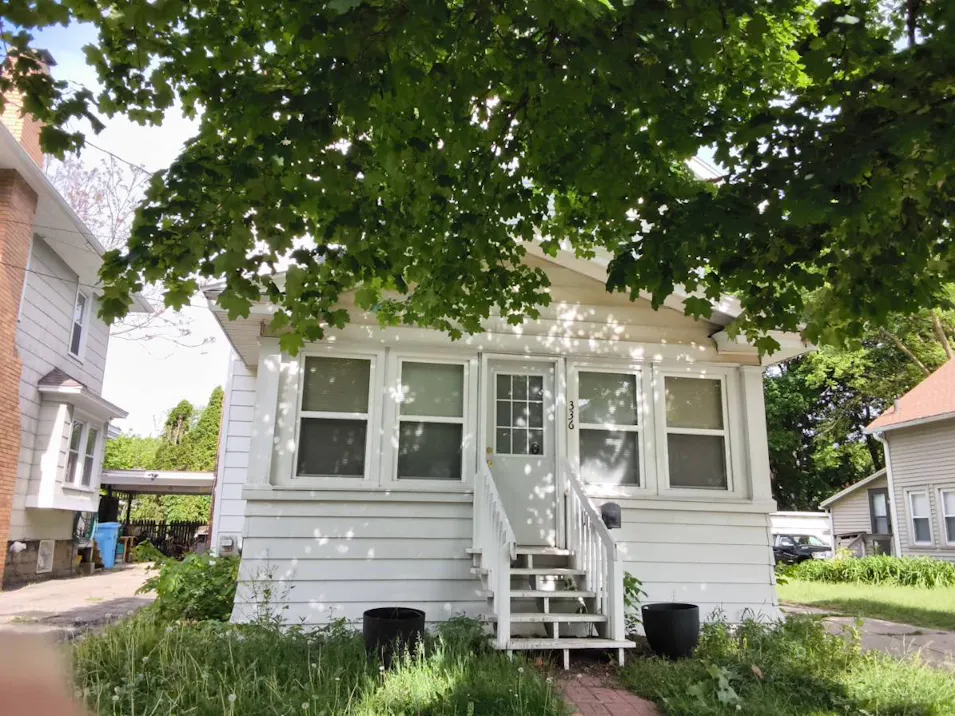 336 N Fairview Ave Lansing, MI 48912-3110, Ingham County