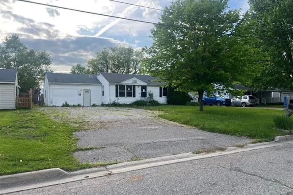 1334 Transue Ave Burton, MI 48509, Genesee County