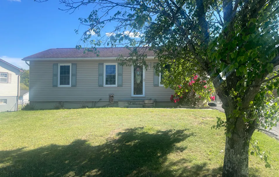 493 Lakeland Drive Bluefield, WV 24701, Mercer County