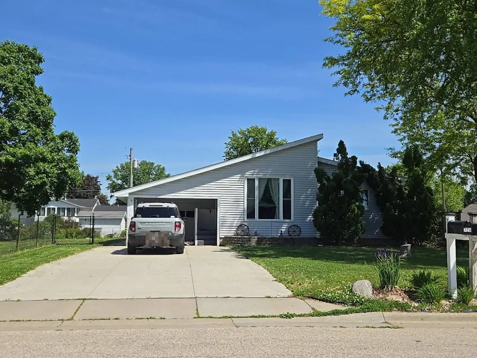 729 10th Street East Wabasha, MN 55981, Wabasha County