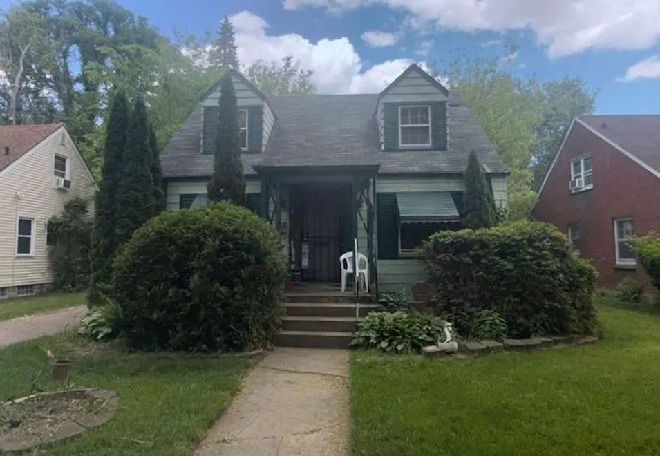 16514 Beaverland St Detroit, MI 48219-3758, Wayne County