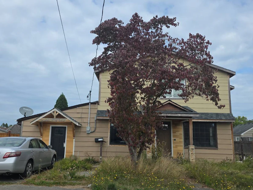 1009 5th Ave Sw