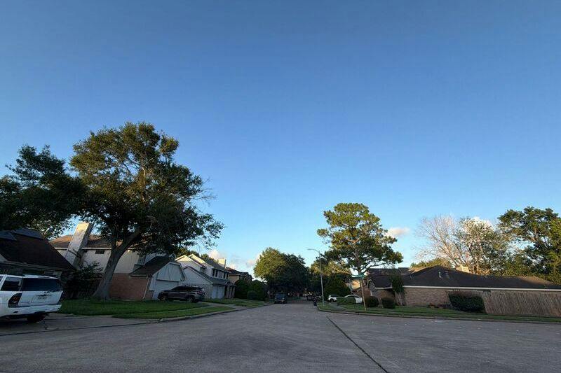 Regal Blue Ct, Fresno, TX 77545