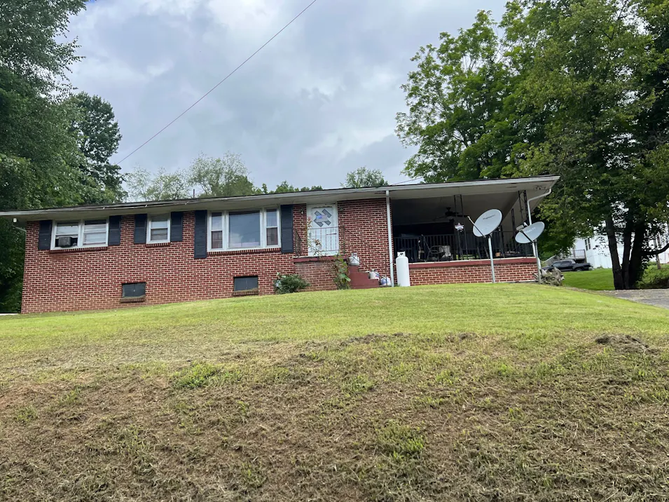 171 Heritage Drive Honaker, VA 24260, Russell County