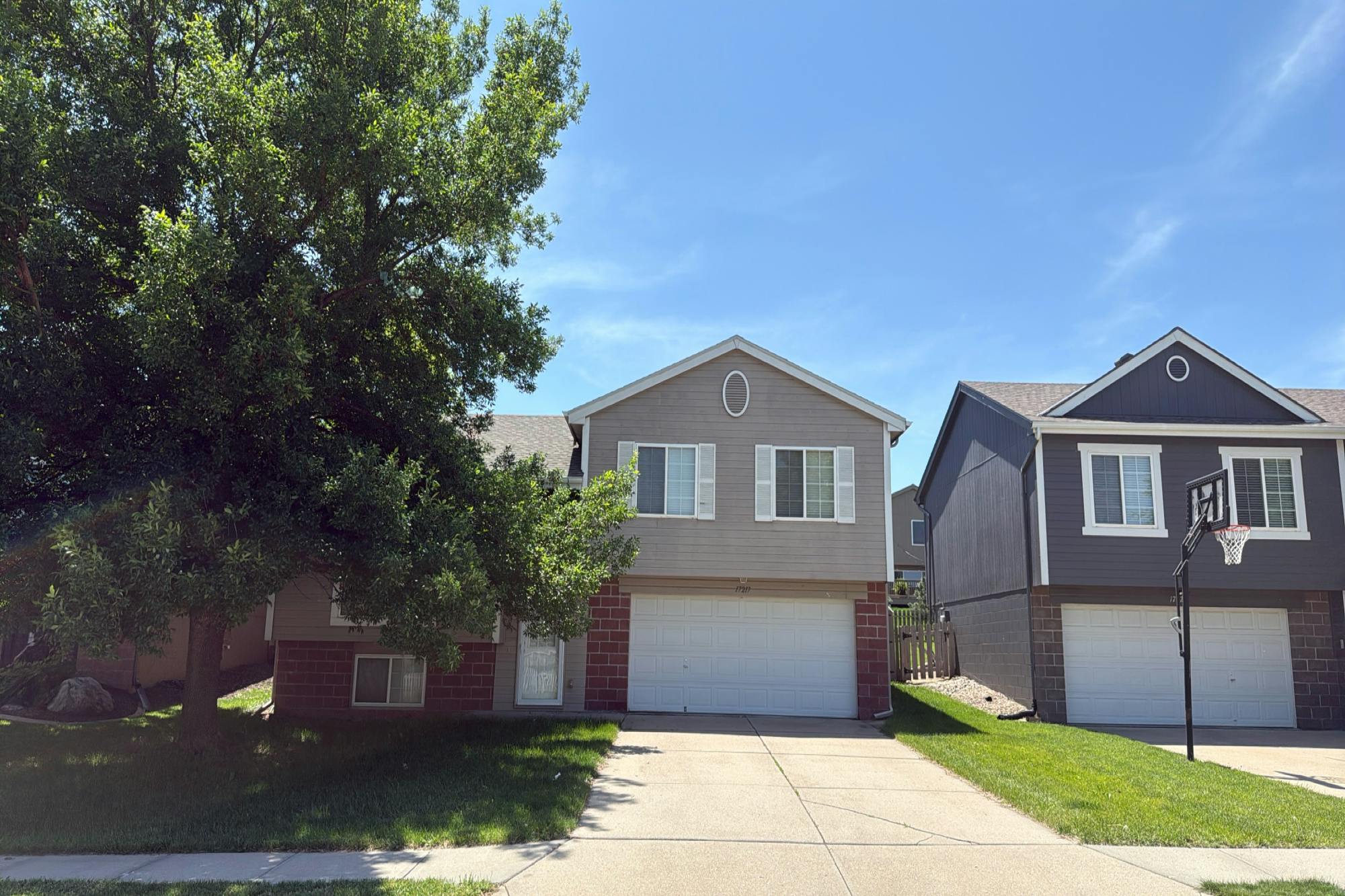 Ruggles St, Omaha, NE 68116