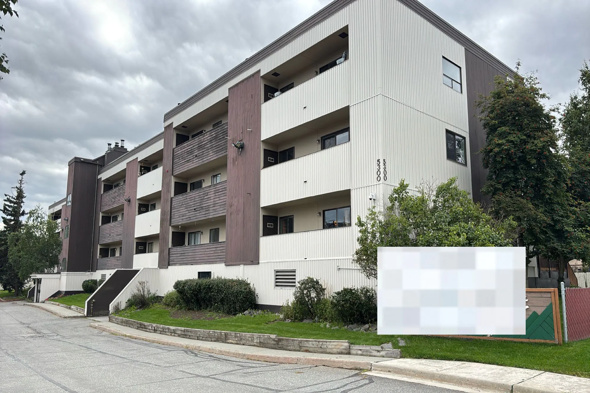 4th Ave, Anchorage, AK 99508 #1