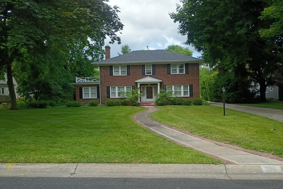 30e Hannum Blvd Saginaw, MI 48602, Saginaw County