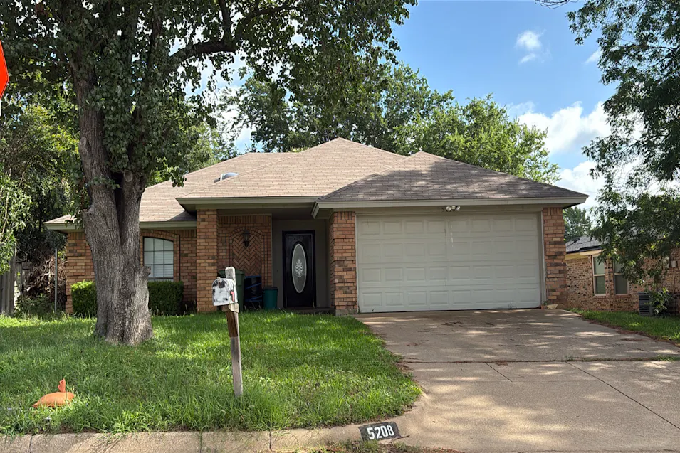 5208 El Rancho Drive Arlington, TX 76017, Tarrant County