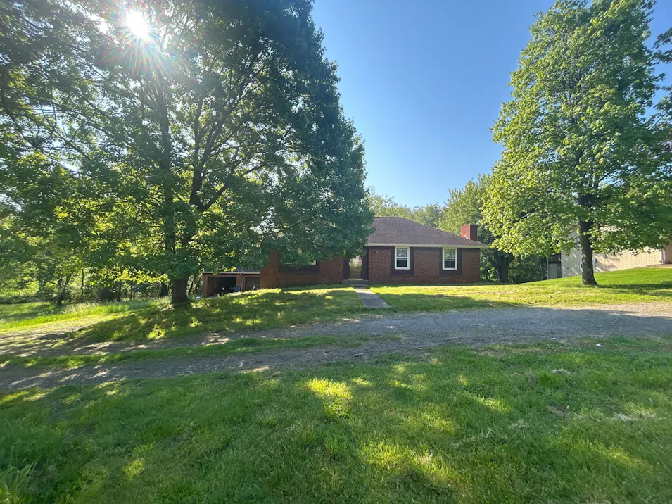 128 Shaffer Ln New Cumberland, WV 26047, Hancock County