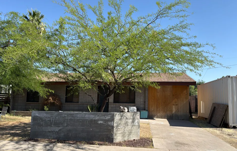 2225 E. Vista Dr Phoenix, AZ 85022, Maricopa County