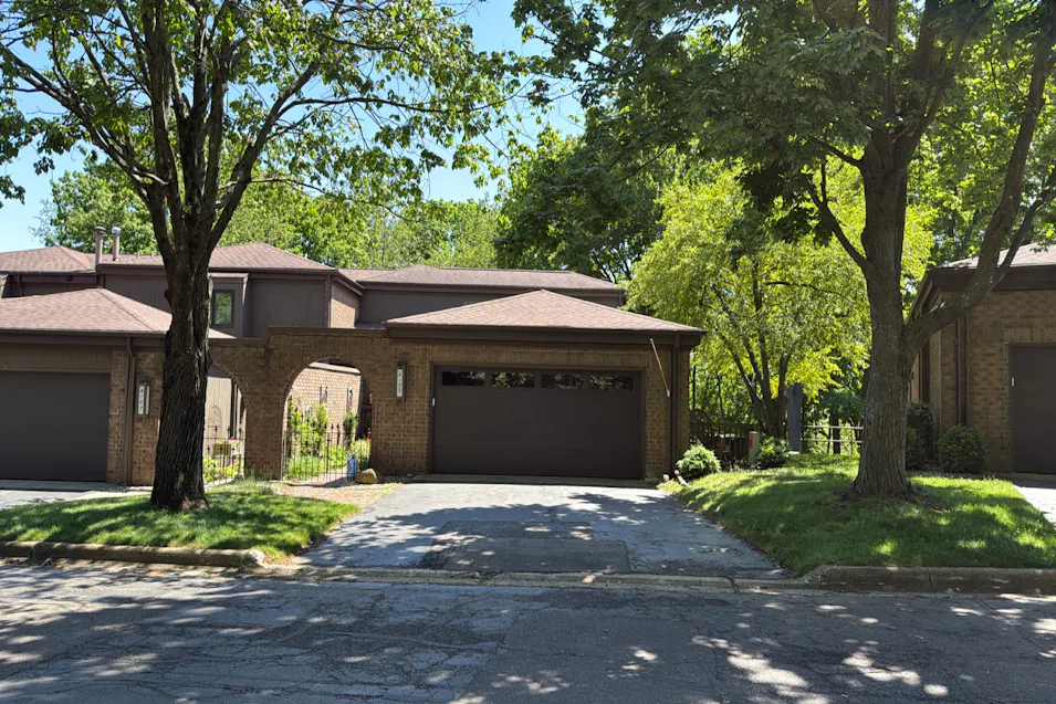 4159 Lk Ter Dr Kalamazoo, MI 49008, Kalamazoo County