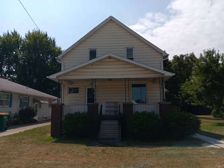 2028 Kosciuszko Ave Bay City, MI 48708, Bay County