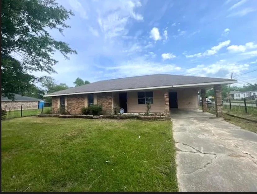 1611 Palmetto Rd