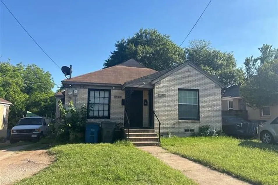 29046 9th St Dallas, TX 75211, Dallas County